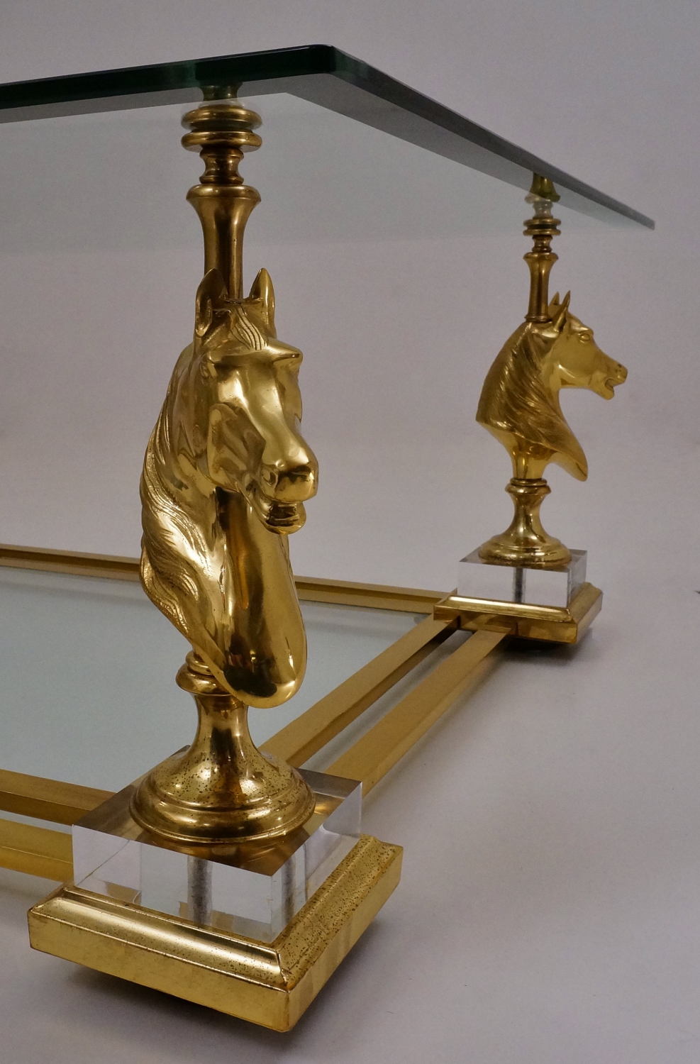 レア!! Maison Charles 'Cheval' ビンテージ Maison Charles cheval coffee table, brass & Lucite, 1970`s ca